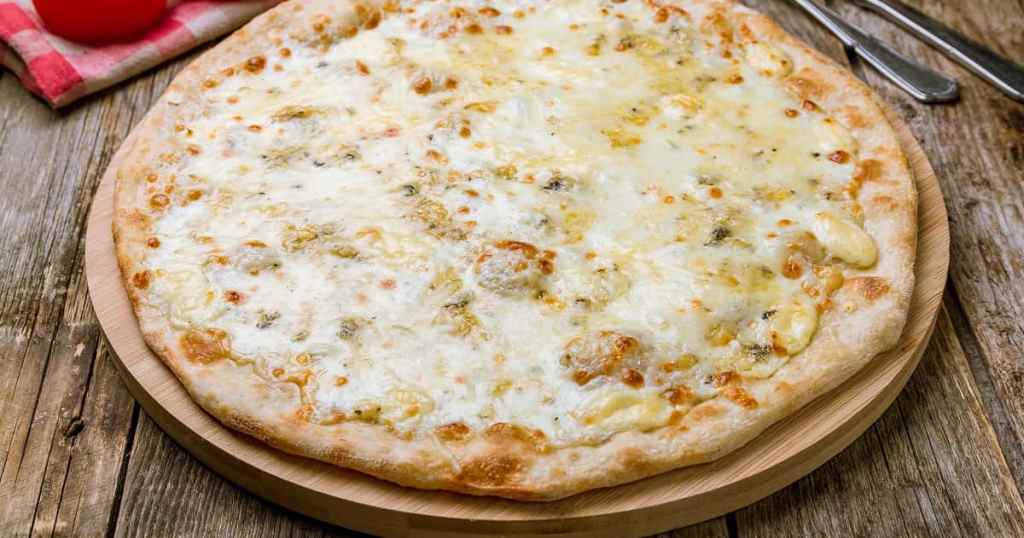 Pizza Cuatro Quesos